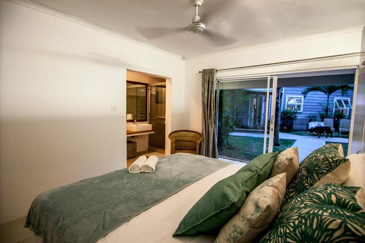 Red Coconut Self-Catering Lejlighed Baie Lazare  Eksteriør billede