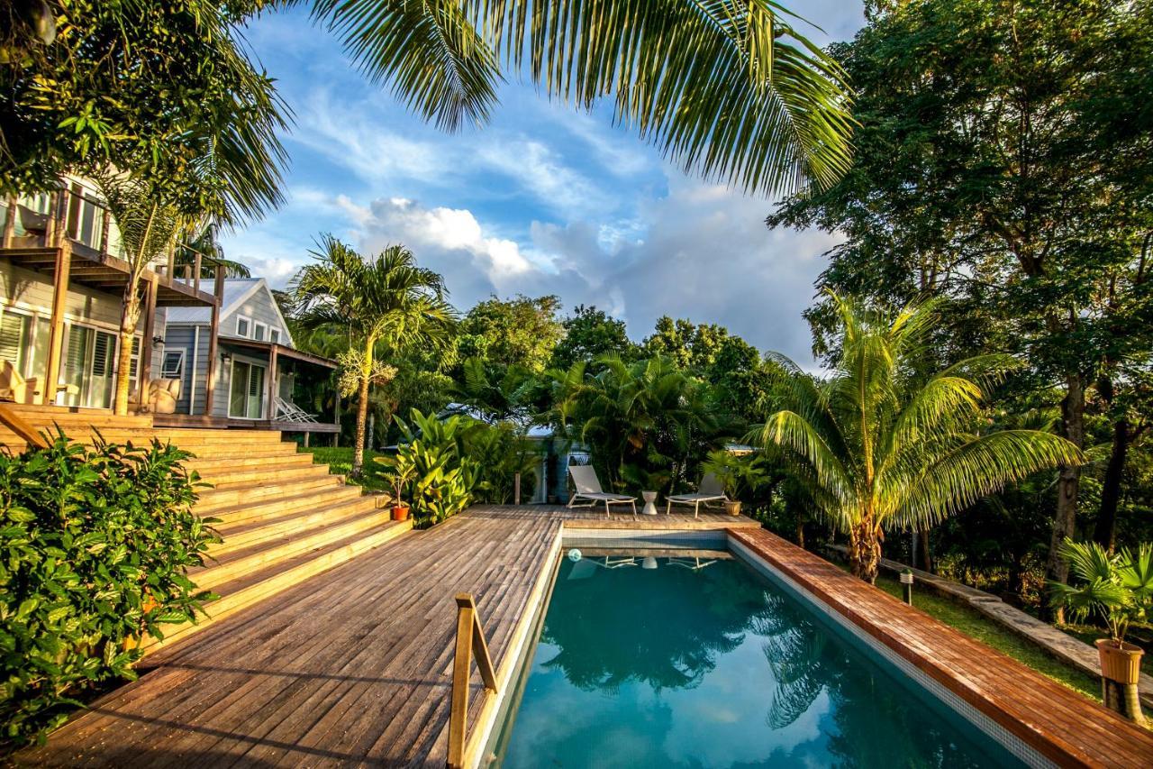 Red Coconut Self-Catering Lejlighed Baie Lazare  Eksteriør billede